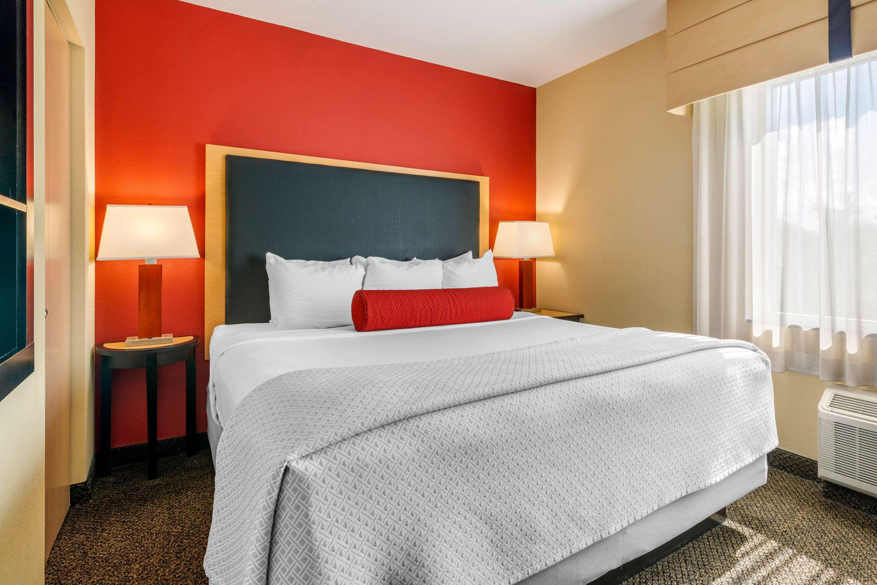 Cambria Hotel Ft Lauderdale, Airport South & Cruise Port Dania Beach Exterior photo