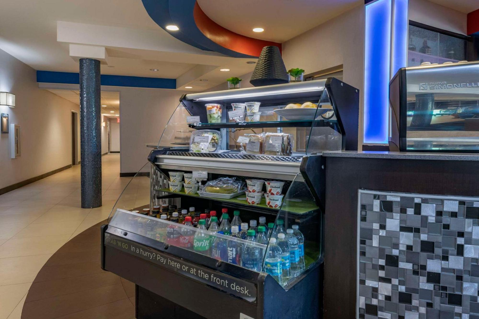Cambria Hotel Ft Lauderdale, Airport South & Cruise Port Dania Beach Exterior photo