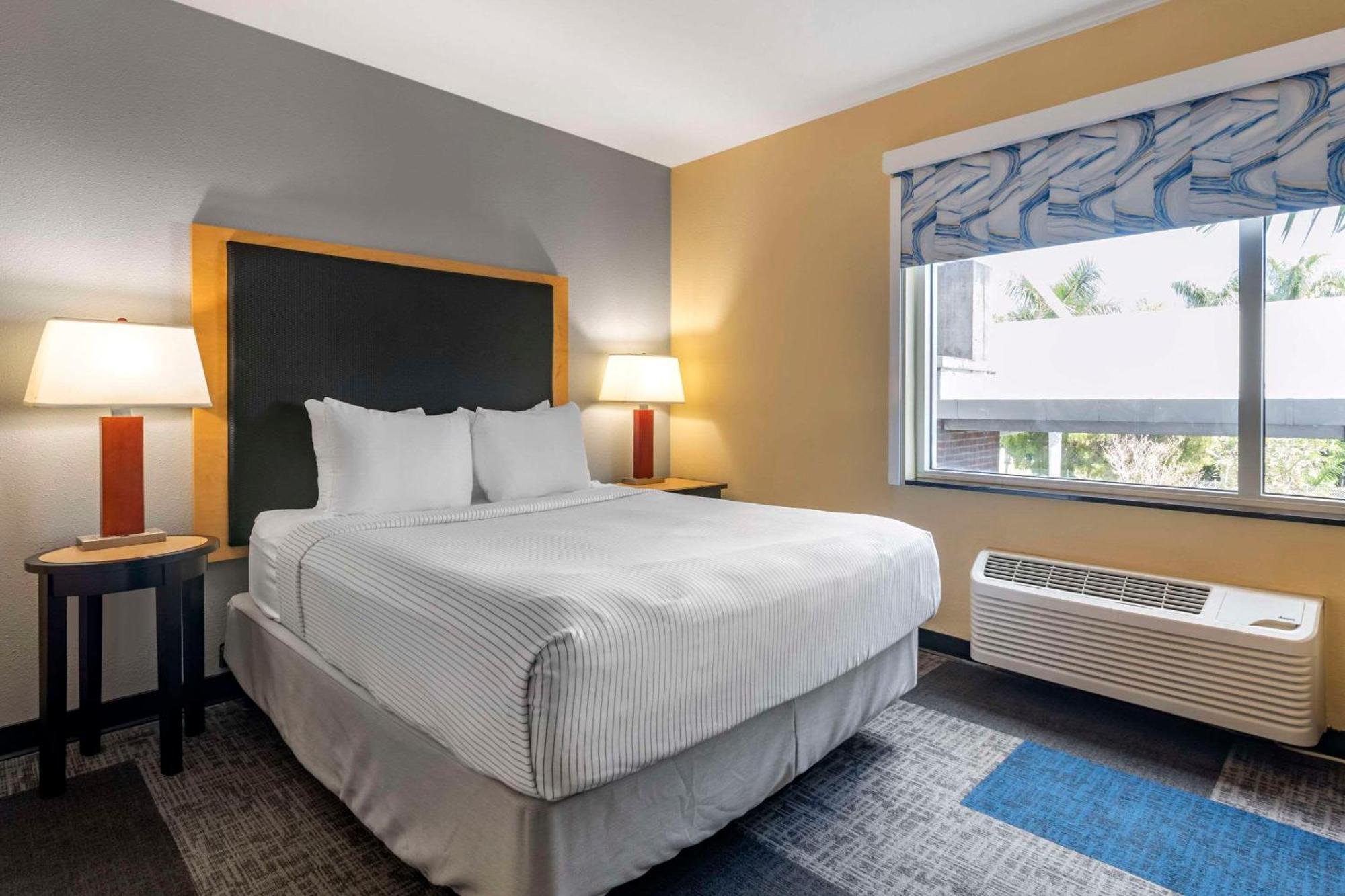 Cambria Hotel Ft Lauderdale, Airport South & Cruise Port Dania Beach Exterior photo