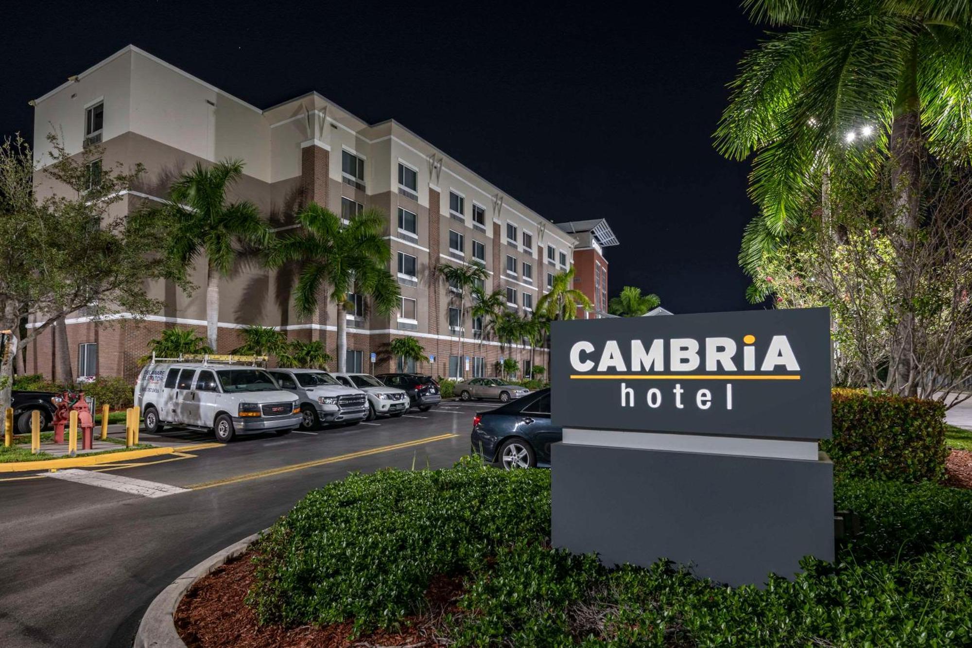 Cambria Hotel Ft Lauderdale, Airport South & Cruise Port Dania Beach Exterior photo